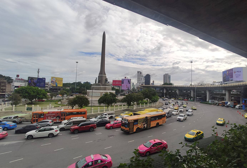 เริ่มวันแรก ลดจำนวน รถโดยสารสาธารณะ ปชช.ให้ความร่วมมือดี