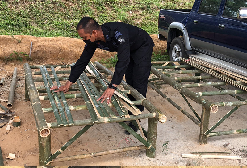 เตียงสนาม