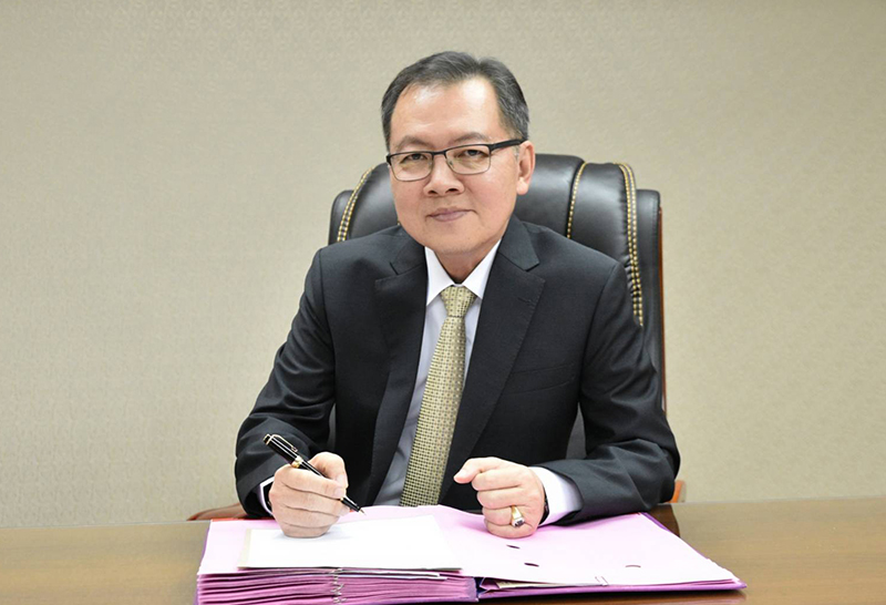 นายประกอบ วิวิธจินดา อธิบดีกรมโรงงานอุตสาหกรรม กระทรวงอุตสาหกรรม
