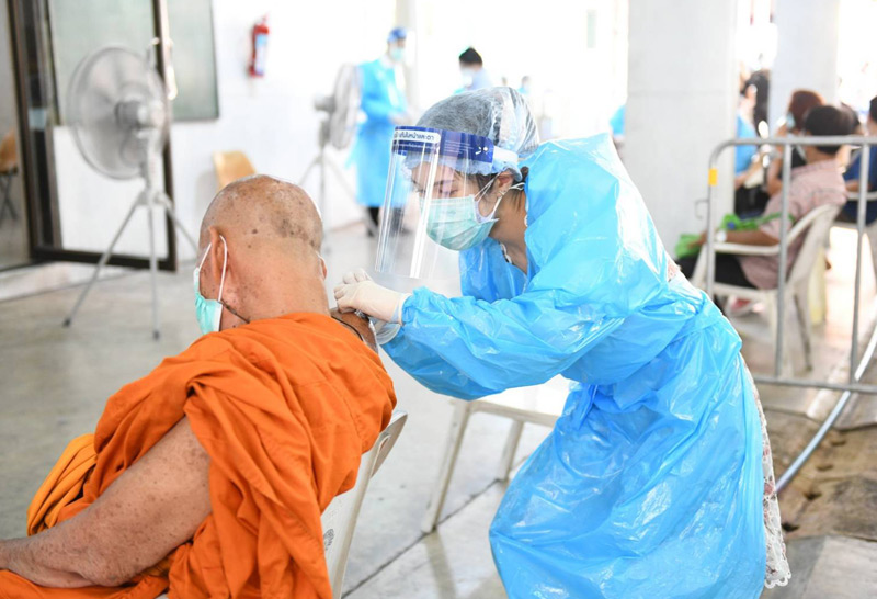 ทม.เตรียม ฉีดวัคซีน พระ-สัปเหร่อ