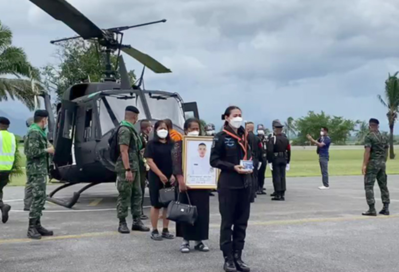 กองทัพภาคที่-4-จัด พิธีรับศพ ทหารผู้พลีชีพ