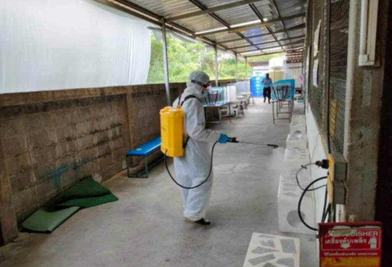 คลัสเตอร์โรงงานผลิตหูฟังสีคิ้ว-2