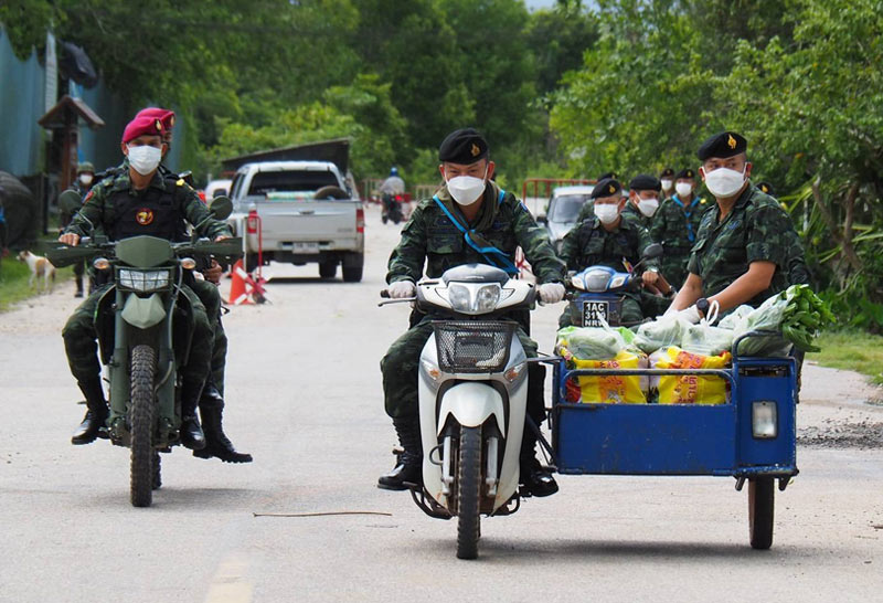 ทหารนราฯซับน้ำตาชาวโก-ลกเดือดร้อนจากโควิด