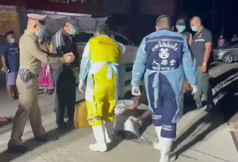 ยิงสนั่นดับ1ศพกลางสี่แยกข้างโรงพักท่าศาลา