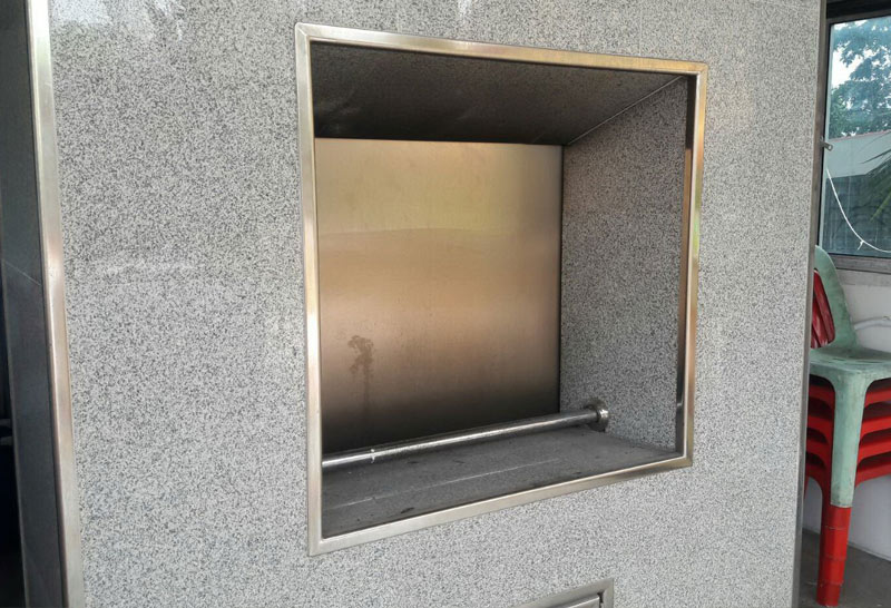 สัปเหร่อวัดโคราชโอดเผาโควิดรายวันแต่ไร้วัคซีน