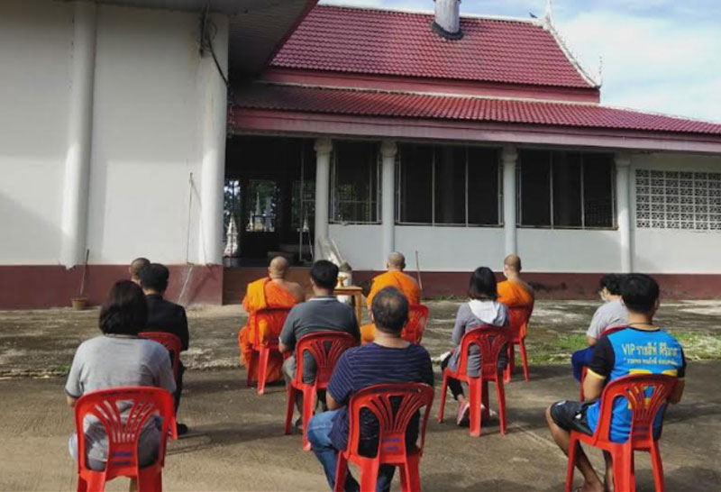 หนุ่มกลับสุโขทัยหวังรักษาโควิดอาการทรุดเสียชีวิต