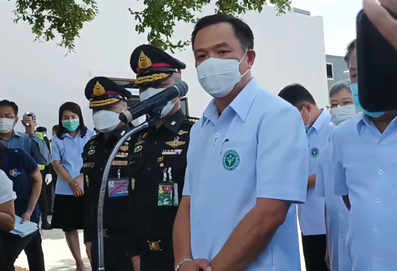 นายอนุทิน ชาญวีรกูล รองนายกรัฐมนตรีและรัฐมนตรีว่าการกระทรวงสาธารณสุข