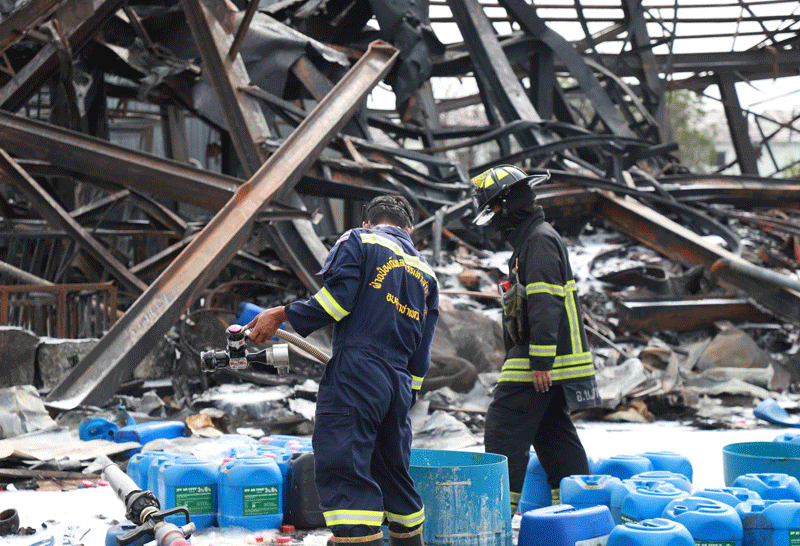 โรงงานกิ่งแก้ว