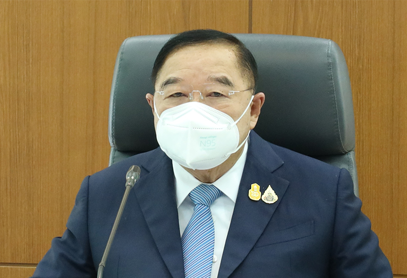 พล.อ.ประวิตร กำชับ ดีอีเอส-สตช.บังคับใช้กฎหมายจริงจัง ปราบเฟคนิวส์