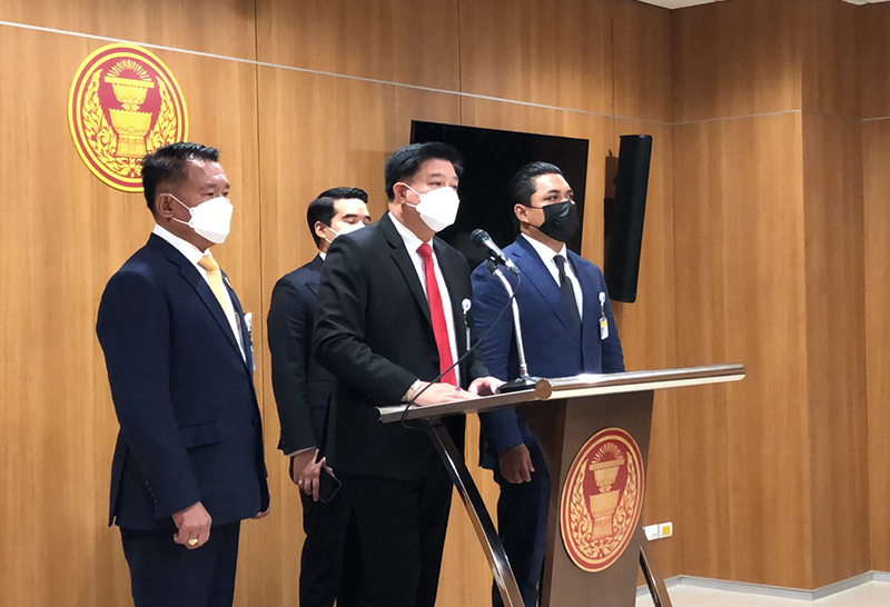 สิระ อัด "มงคลกิตติ์" พฤติกรรมไม่เหมาะสม