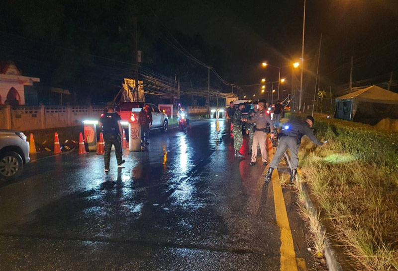 ขว้างไปป์บอมบ์ จุดตรวจ ทหารยะลา