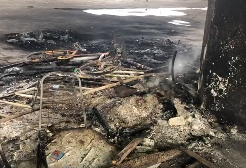 จนท.เร่งทำความสะอาดจุดปะทะแยกดินแดง-อนุสาวรีย์ชัยฯ