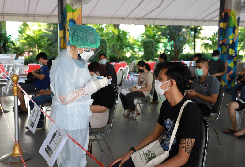 จุดฉีดวัคซีนม.หอการค้าให้ผู้สูงอายุ-คนท้องวอล์กอินได้