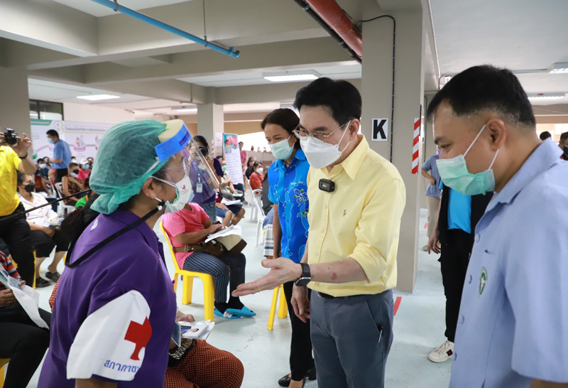 "จุรินทร์"ทัวร์ใต้ชุมพรวันแรกลุยประกันรายได้เกษตรกร