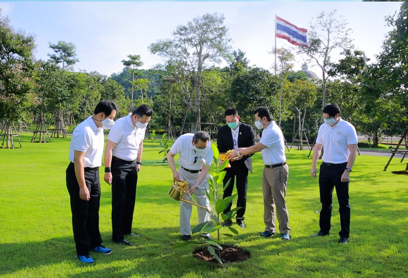ซีพีคิกออฟปลูกต้นไม้ร้อยรักษ์โลก