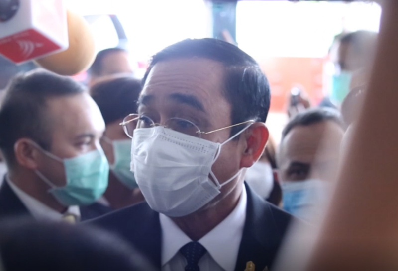 นายกฯไม่น้อยใจโหวตรองบ๊วยลุยงานต่อ