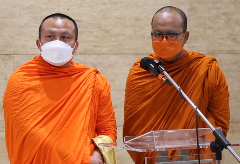 "พระมหาสมปอง-พระมหาไพรวัลย์"แจงกมธ.ปมไลฟ์สด