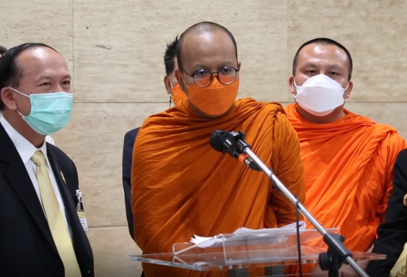 2พระปรับไลฟ์ธรรมะแทรกมุกตลกเหมาะสม