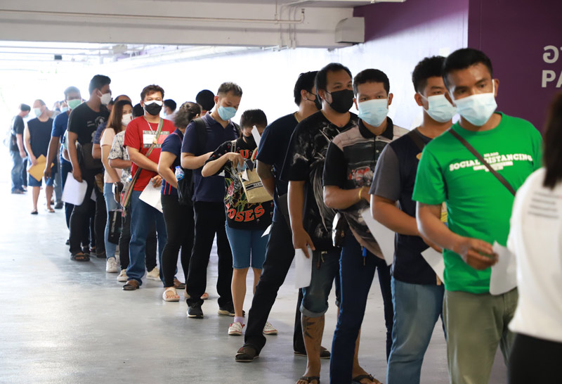 "นนท์พร้อม" คึกคีก walk in ฉีดวัคซีน