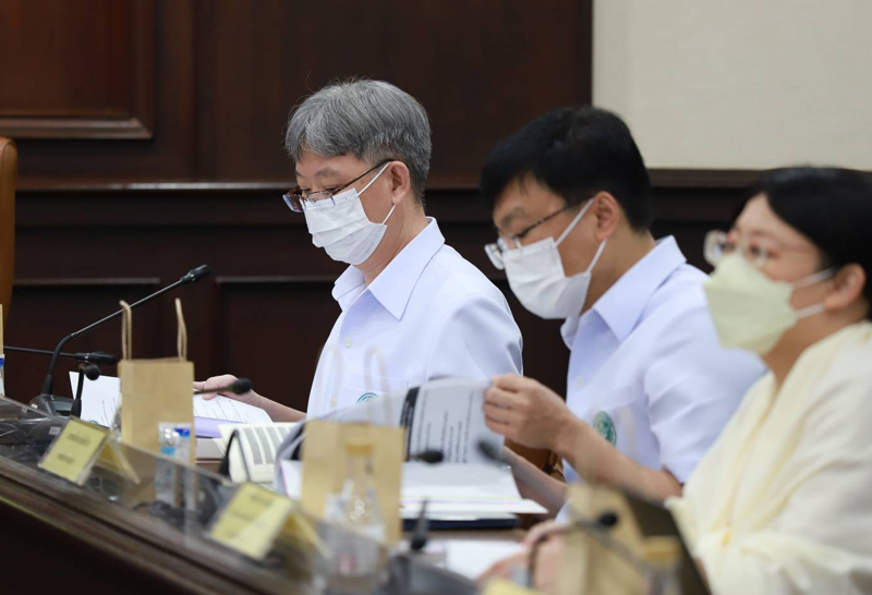 มติคกก.โรคติดต่อลดกักตัวแค่7วันหากฉีด2เข็ม