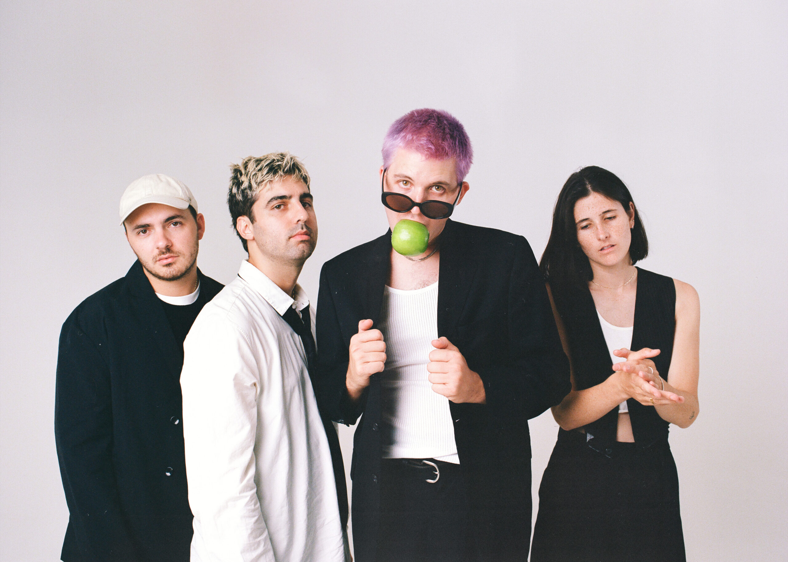 “Valley” วงอัลเทอร์เนทีฟป็อป เล่าประสบการณ์อกหัก ที่แสนเจ็บปวดได้อย่าง