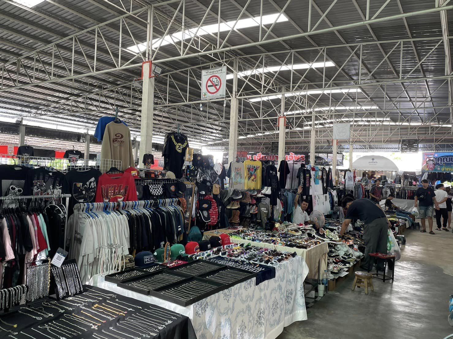 ตลาดปัฐวิกรณ์