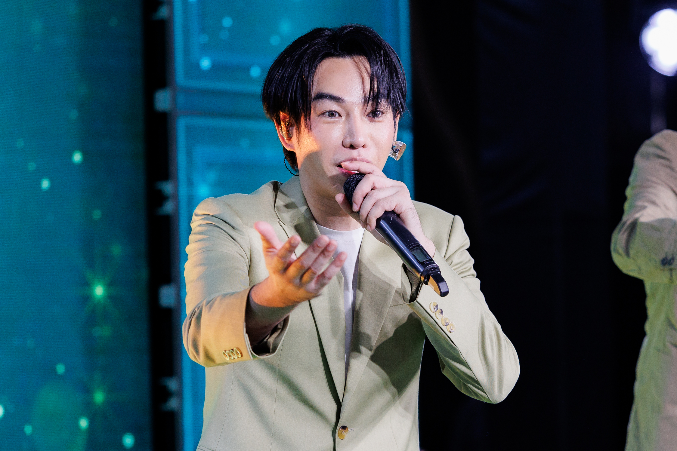 ธกส. สลากถุงทอง-040