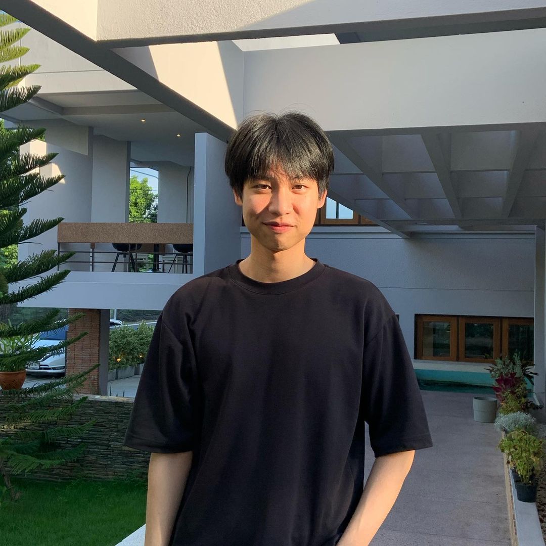 จูเนียร์ พ่อค้าขายเสื้อมือสอง