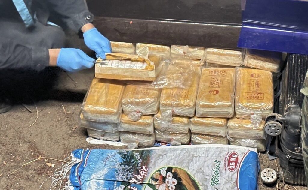 รวบแก๊งค้ายาบ้า เกือบ 8 แสนเม็ด หลังหนีกว่า 5 เดือน