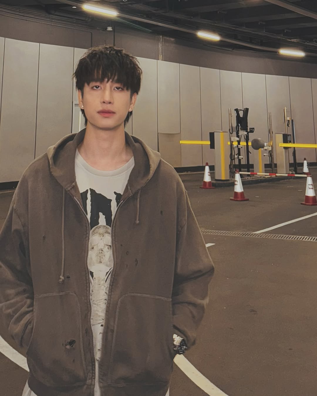 พร้อม ราชภัทร วรสาร