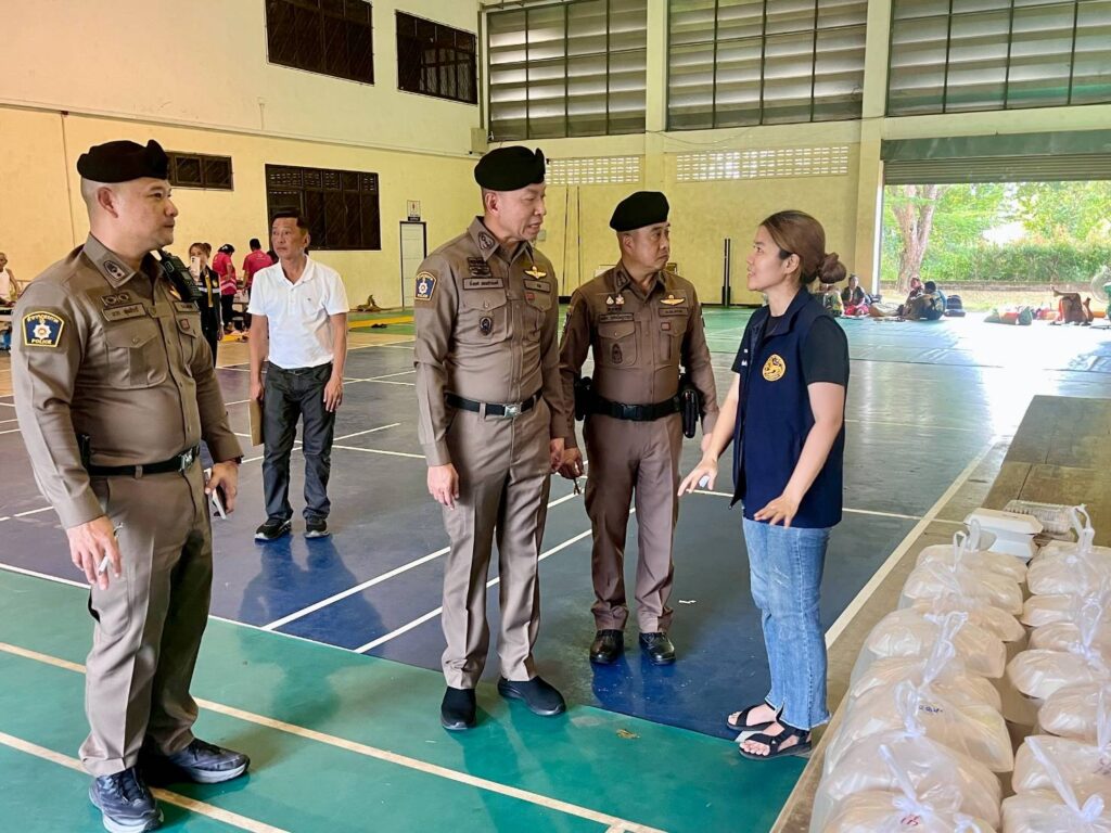 บิ๊กแรก ตรวจศูนย์พักพิงตราด กำชับแผนฉุกเฉิน