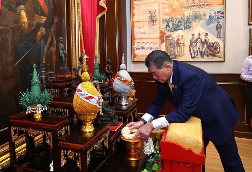 "ภูมิธรรม" อำลากลาโหม ขอบคุณได้เป็นครอบครัวทหาร 