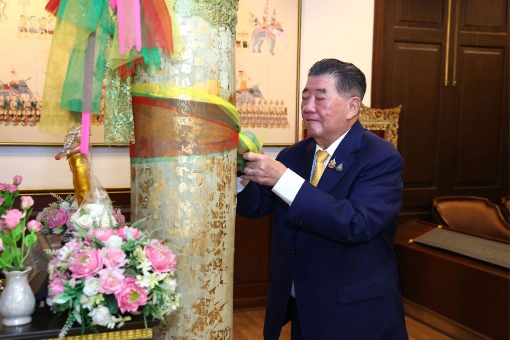 "ภูมิธรรม" อำลากลาโหม ขอบคุณได้เป็นครอบครัวทหาร 