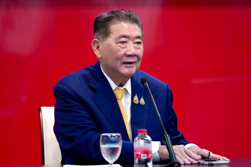 "แพทองธาร" เก็บตัวเงียบ ไม่เข้าประชุม สส.เพื่อไทย 