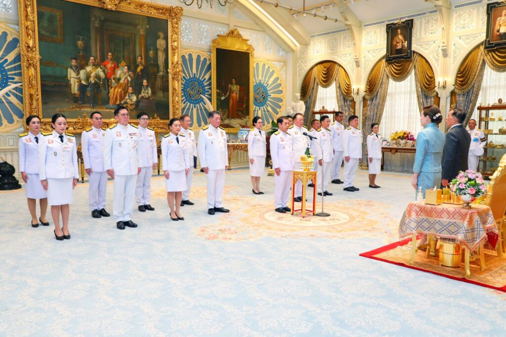 "สุริยะ" นำคณะรัฐมนตรีชุดใหม่ เข้าเฝ้าฯ ถวายสัตย์ฯ