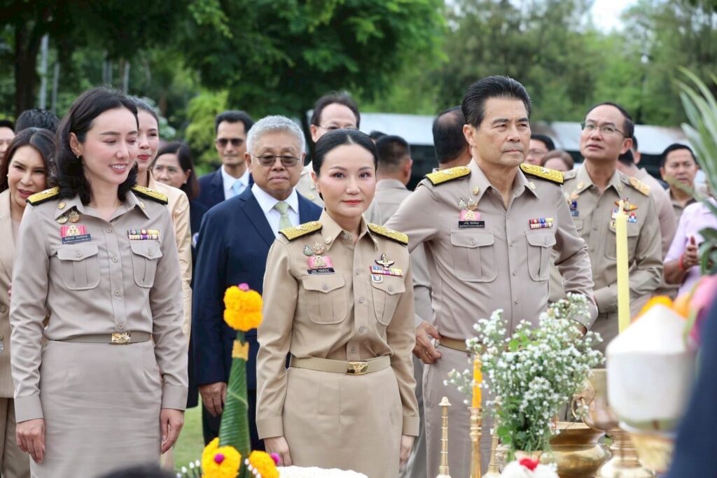 “นฤมล” นำทีม รมช.ศธ. เข้ากระทรวงวันแรก ลั่น สานต่อสิ่งดี