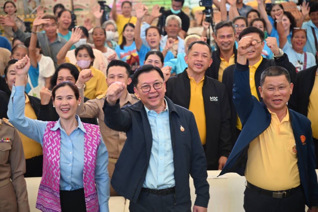 "จตุพร" เดินหน้า "ไทยทำ ไทยใช้ ไทยช่วยไทย" ธงฟ้าลดสูงสุด 60%