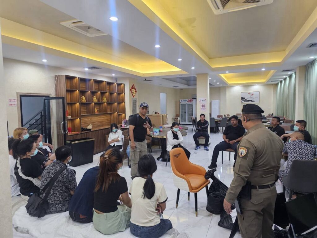 ทลายบ่อนบาคาร่า ย่านบางแค จับนักพนัน 20 คน 