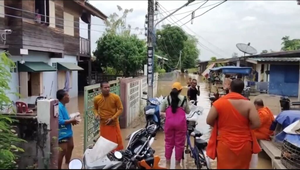 น้ำท่วมสุโขทัยยังหนัก ระดับน้ำยมบ้านหาดสะพานจันทร์ 11.36 ม.