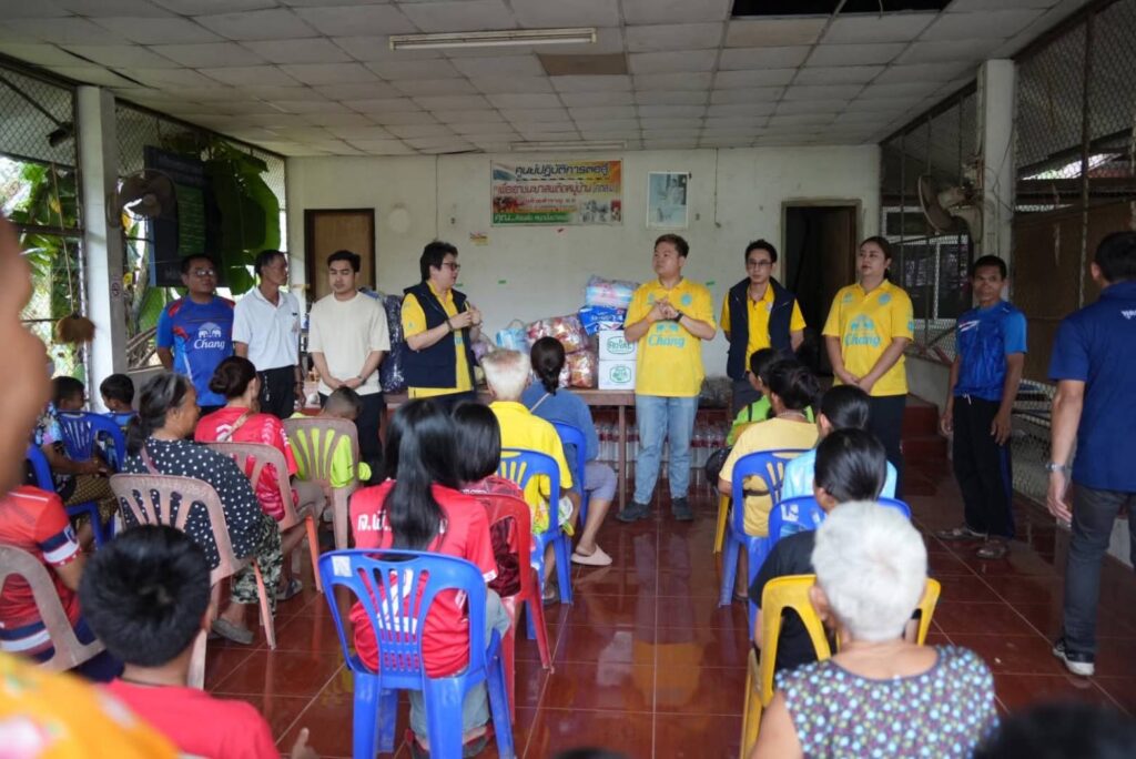 "ภูมิใจไทย" ลงพื้นที่ช่วยประชาชน ชายแดนไทย - กัมพูชา