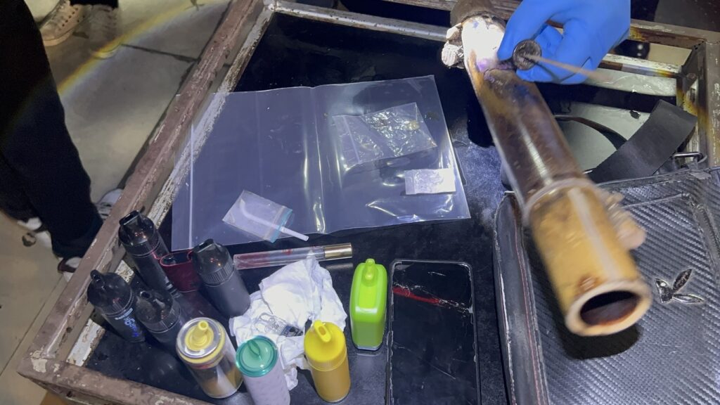 ตำรวจฝ่ายปกครอง บุกจับผับโฮสเถื่อนพัทยา 