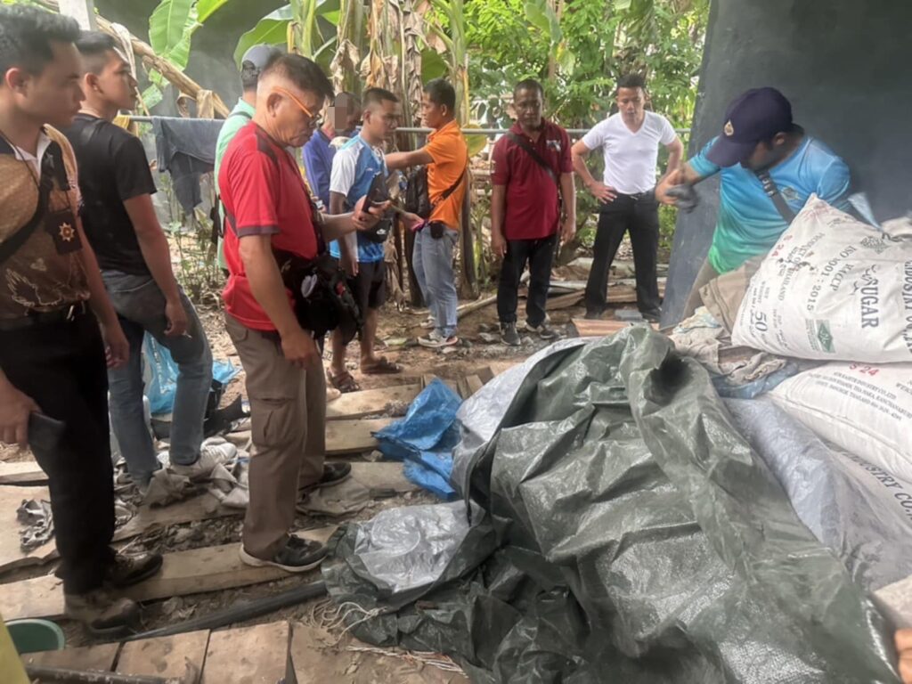 ฝ่ายปกครองศรีสะเกษ ลุยกวาดล้างขบวนการค้ายาเสพติด