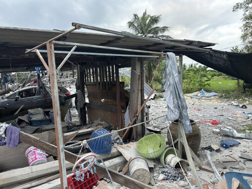 ด่วน!พลุระเบิด ที่สุพรรณบุรี บ้านพัง เจ็บอื้อ EOD เร่งสอบ