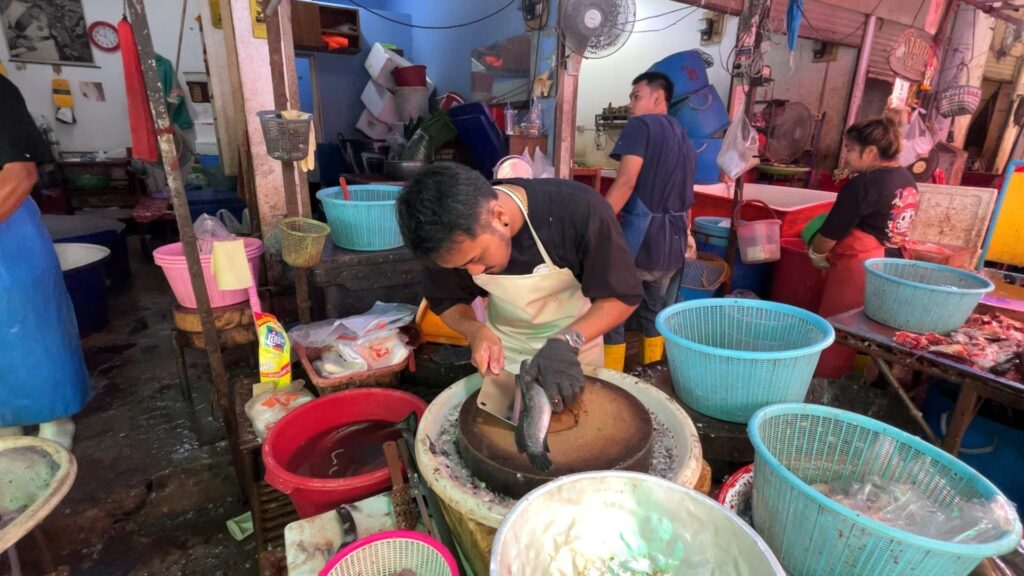 ขอนแก่น "ปลาช่อน-ปลาไหล" ขาดตลาดราคาพุ่ง - นำเข้าจากเขมรไม่ได้