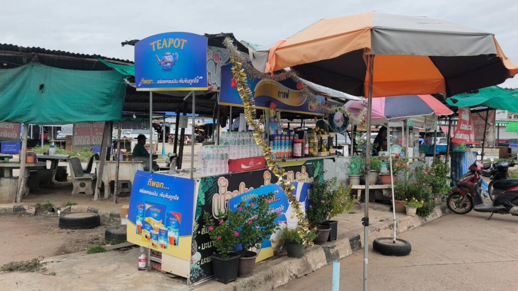 ทำไปได้ ! โจรแสบ ขโมยนมผงแม่ค้าขายน้ำ 