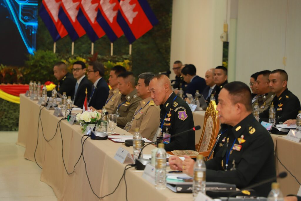 เขมรตอบรับ 3 ข้อไทย วงถก RBC กู้บึ้ม - ปราบสแกมเมอร์ เมินปม MOU43