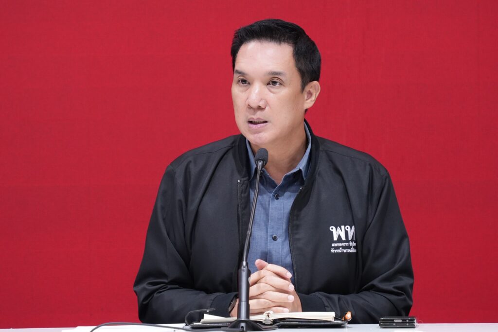 เพื่อไทย กราบขออภัย รถไฟฟ้า20 บาทล่าช้า 