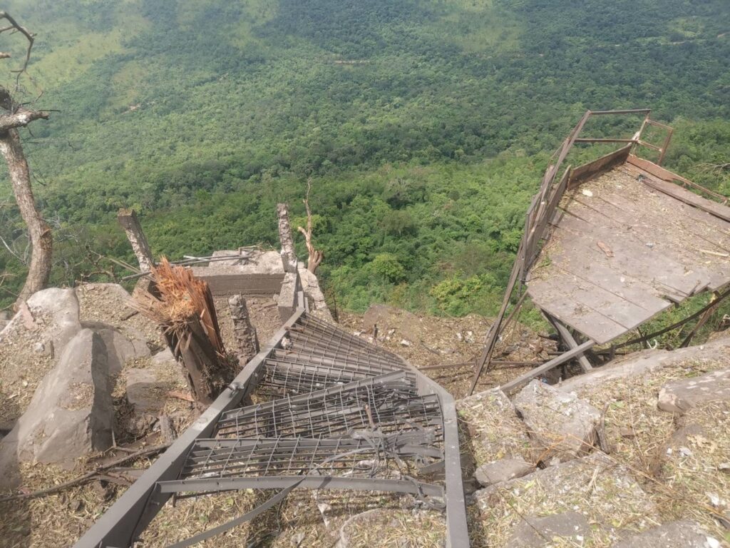 เปิดภาพทหารไทย บึ้ม! บันไดช่องคานม้ากัมพูชา สกัดเส้นทางขึ้นภูมะเขือ