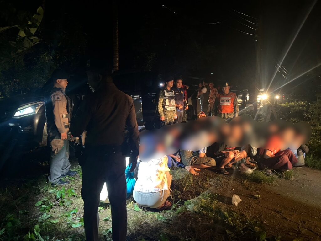 ฉก.ลาดหญ้า กกล.สุรสีห์ สกัดจับต่างด้าวผิดกฎหมาย