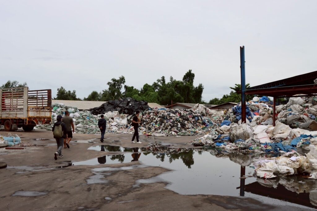 "เอกนัฏ" ปิด ซีโน่ไทย ตั้งโรงงานเถื่อน ทำเม็ดพลาสติกจากบ่อขยะ